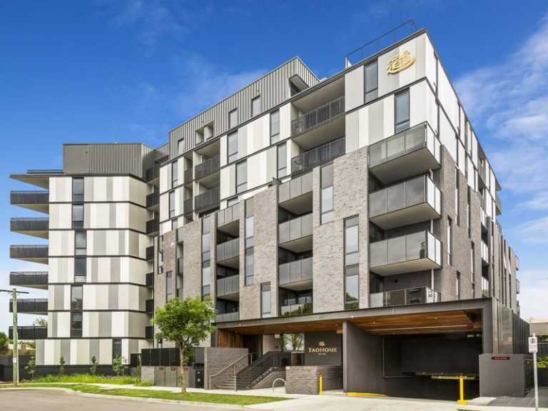 Tao Home, Box Hill