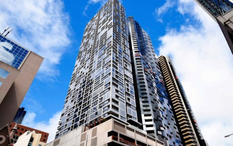 The Fifth, Melbourne