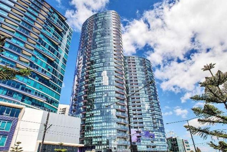 The Quays, Docklands
