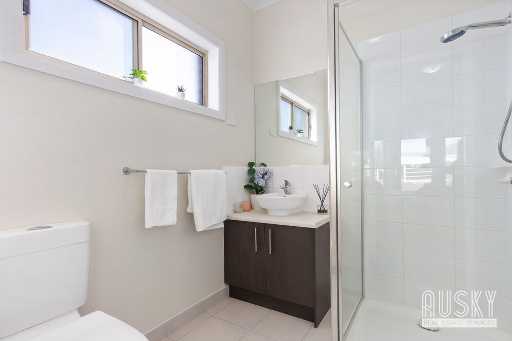 1 Victoria Street, Truganina VIC 3029 — photo 9