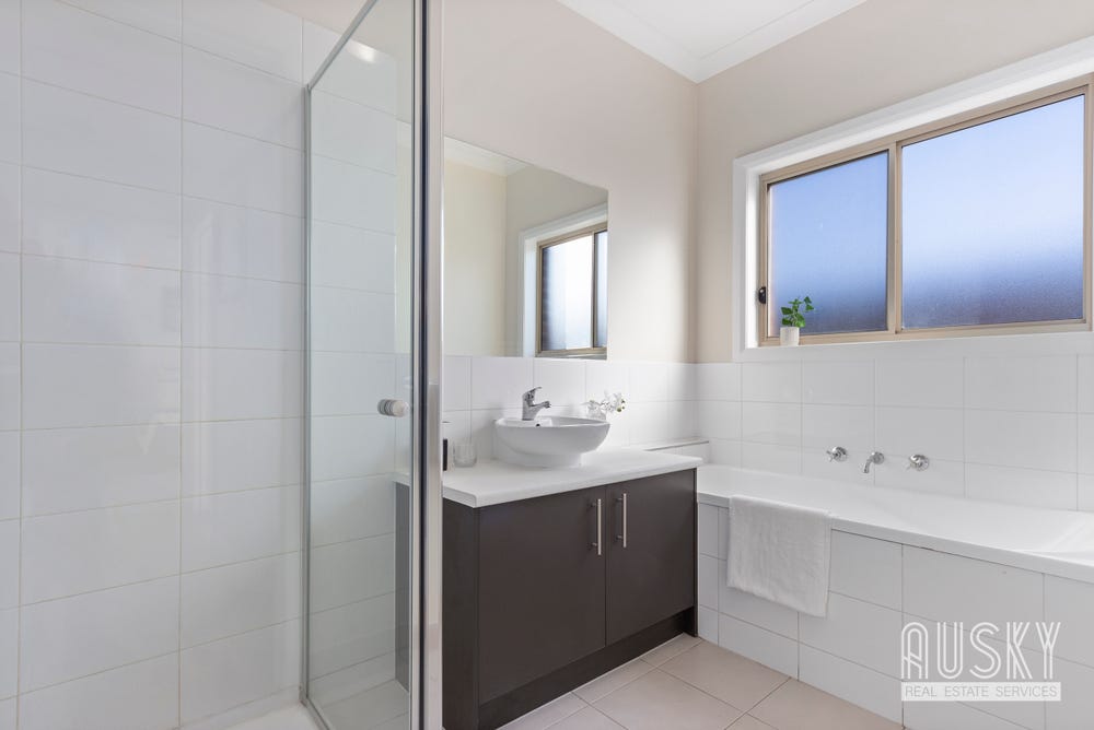 1 Victoria Street, Truganina VIC 3029 — photo 10