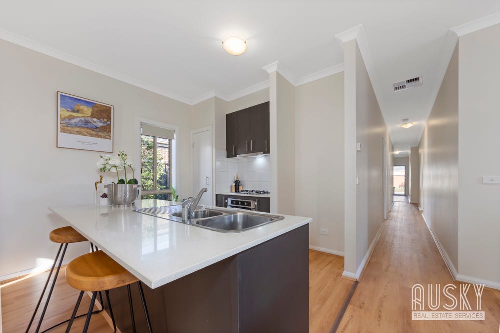 1 Victoria Street, Truganina VIC 3029 — photo 12