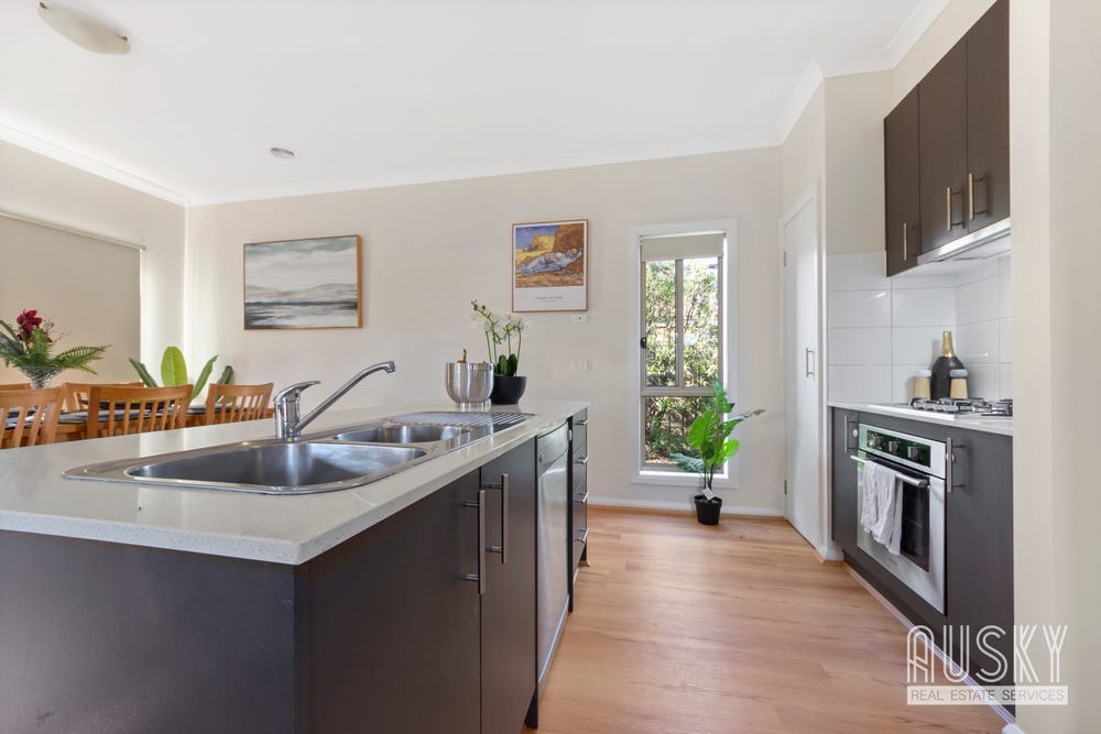 1 Victoria Street, Truganina VIC 3029 — photo 13