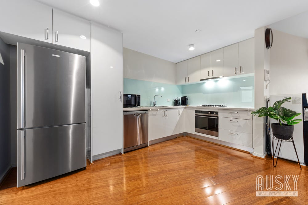 214/569 Whitehorse Road, Mitcham VIC 3132 — photo 4