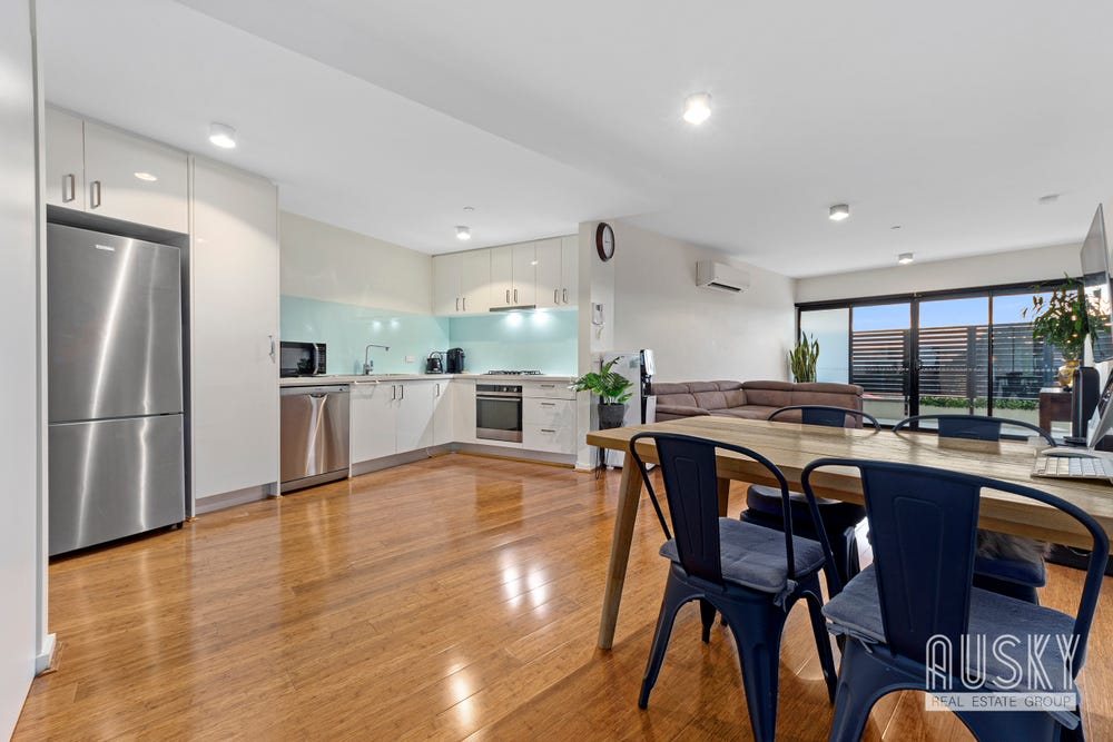 214/569 Whitehorse Road, Mitcham VIC 3132 — photo 2