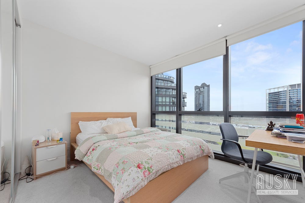 1907N/883 Collins Street, Docklands VIC 3008 — photo 3
