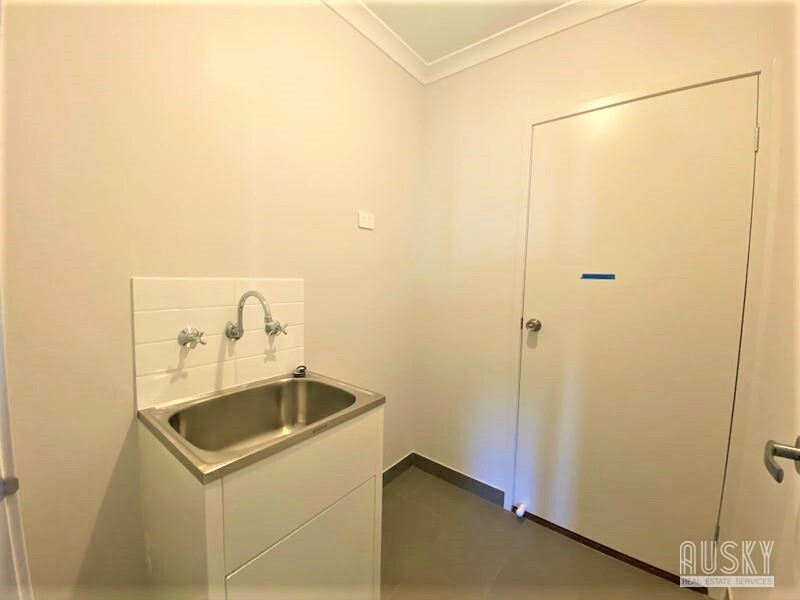 19 Narada Road, Truganina VIC 3029 — photo 11