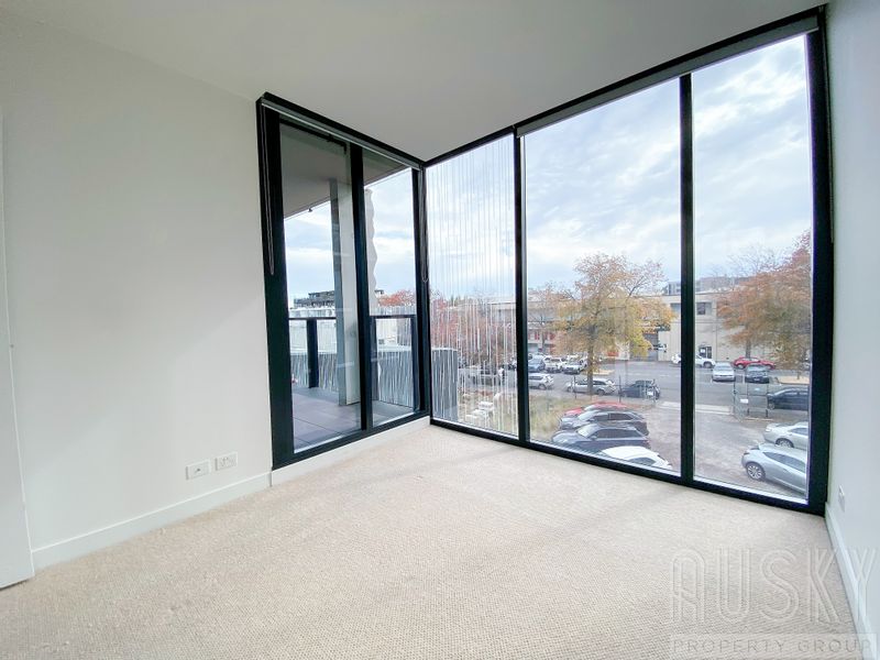 212/150 Dudley Street, West Melbourne VIC 3003 — photo 5