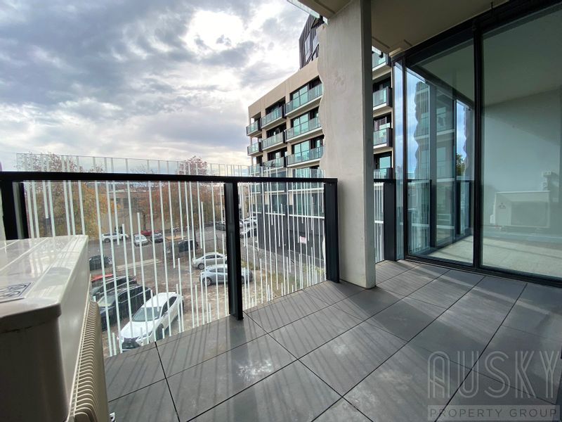 212/150 Dudley Street, West Melbourne VIC 3003 — photo 7