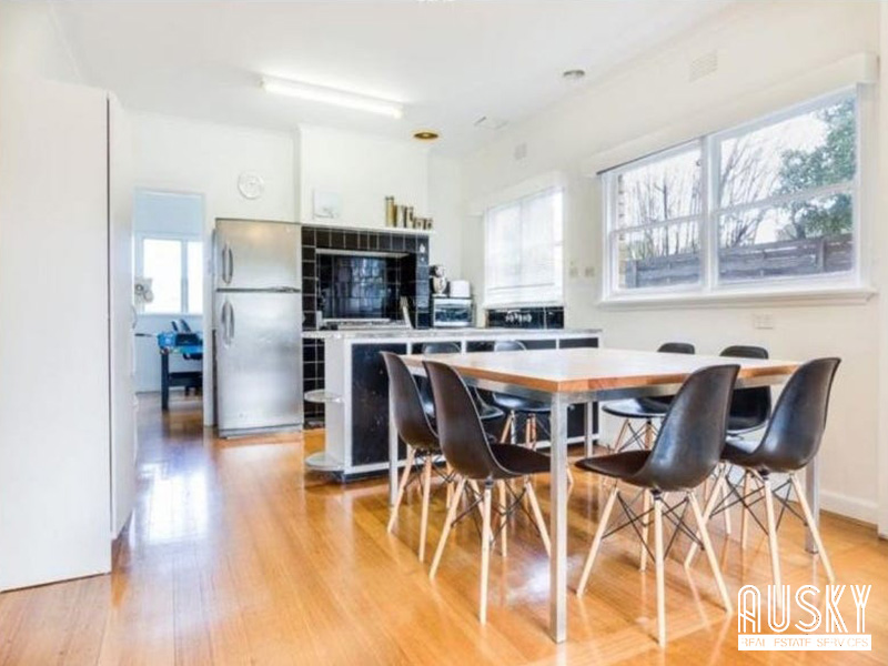6 Griffith Street, Werribee VIC 3030 — photo 3