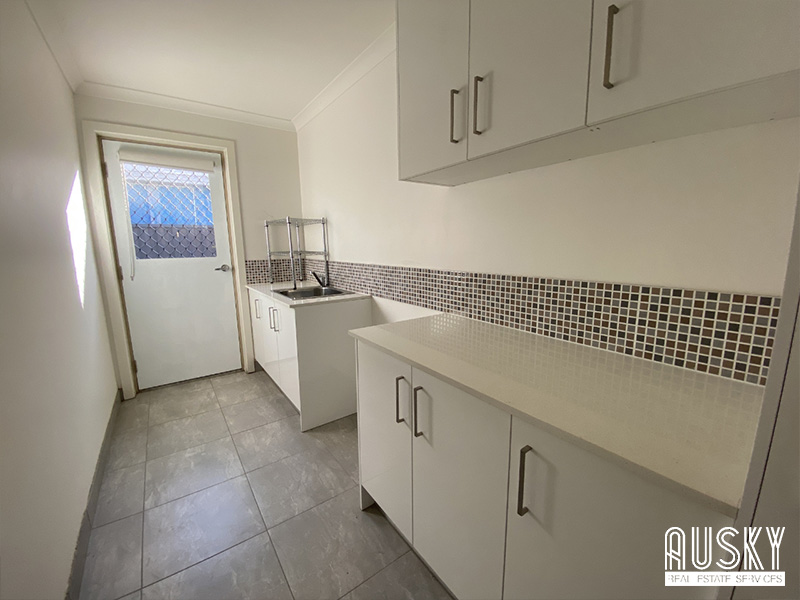 114 Westmeadows Lane, Truganina VIC 3029 — photo 9