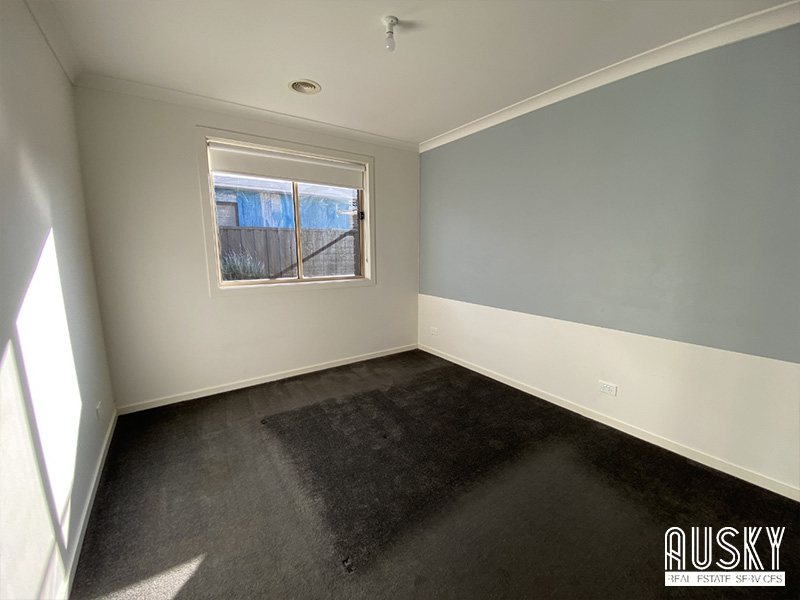 114 Westmeadows Lane, Truganina VIC 3029 — photo 8