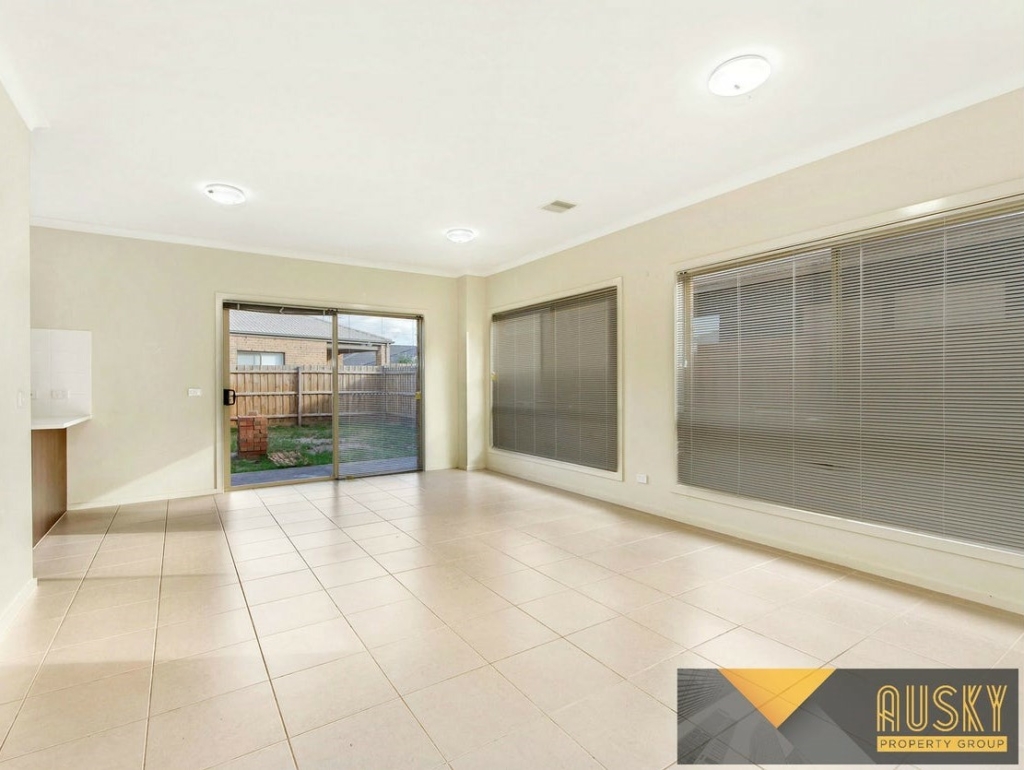 36 Powlett Street, Werribee, Vic 3030 — photo 4