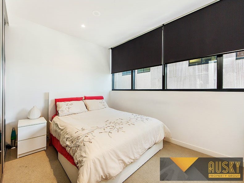 2201/50 Albert Road, South Melbourne, Vic 3205 — photo 6
