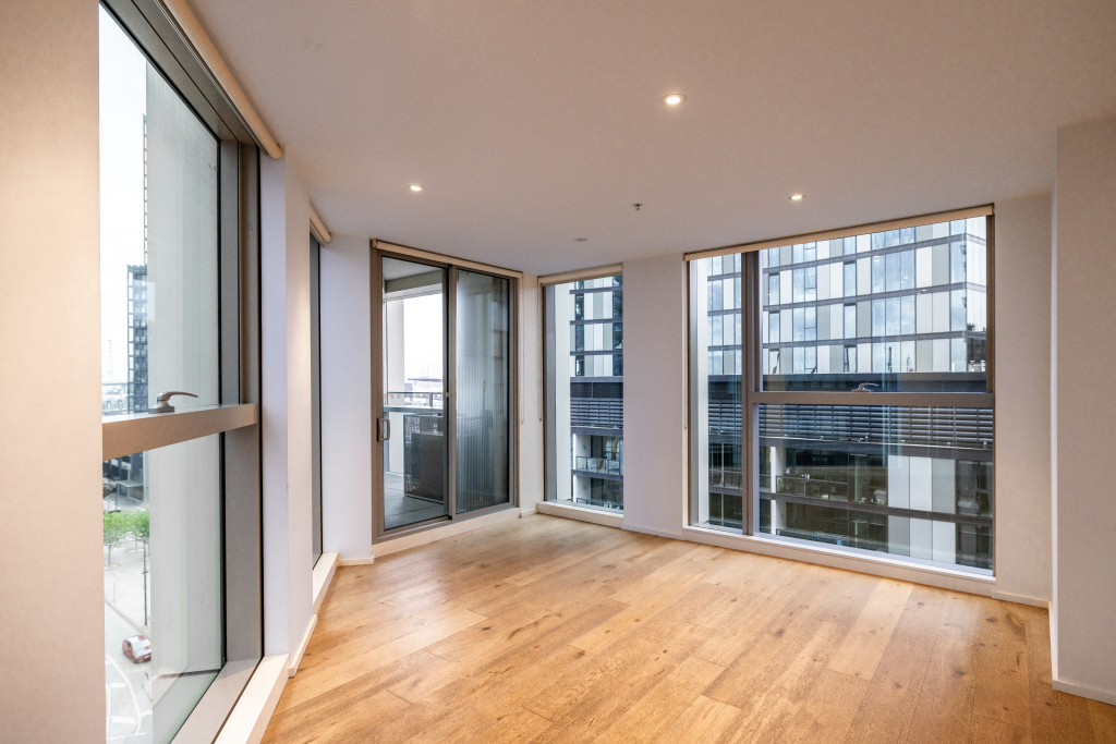 705w/888 Collins Street, Docklands, Vic 3008 — photo 9