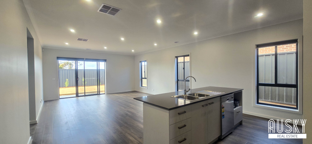 14 Aracar Street, Truganina, Vic 3029