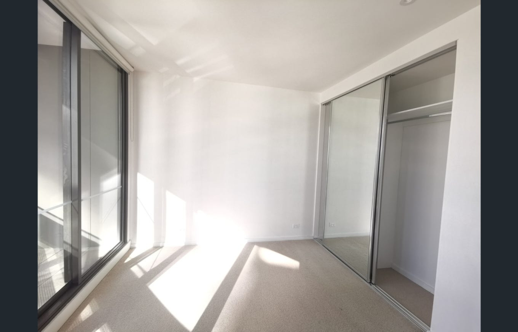 902S/889 Collins Street, Docklands, Vic 3008 — photo 8