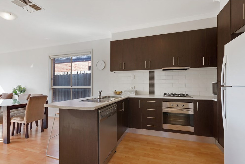 2/62 Westmeadows Lane, Truganina, Vic 3029 — photo 3