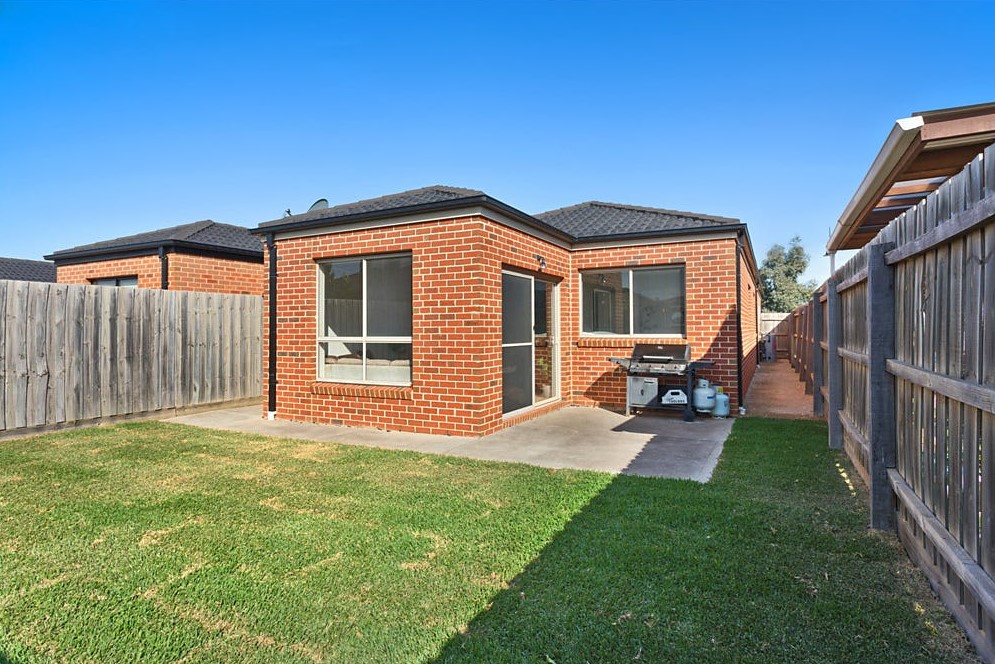 2/62 Westmeadows Lane, Truganina, Vic 3029 — photo 21