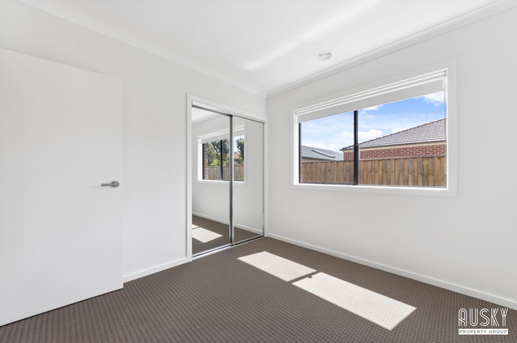 46 Ludo Circuit, Truganina, Vic 3029 — photo 8