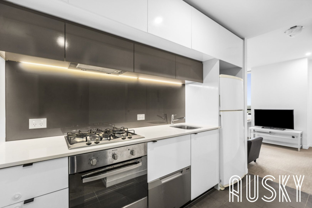 2110/80 A’Beckett Street, Melbourne, Vic 3000 — photo 9