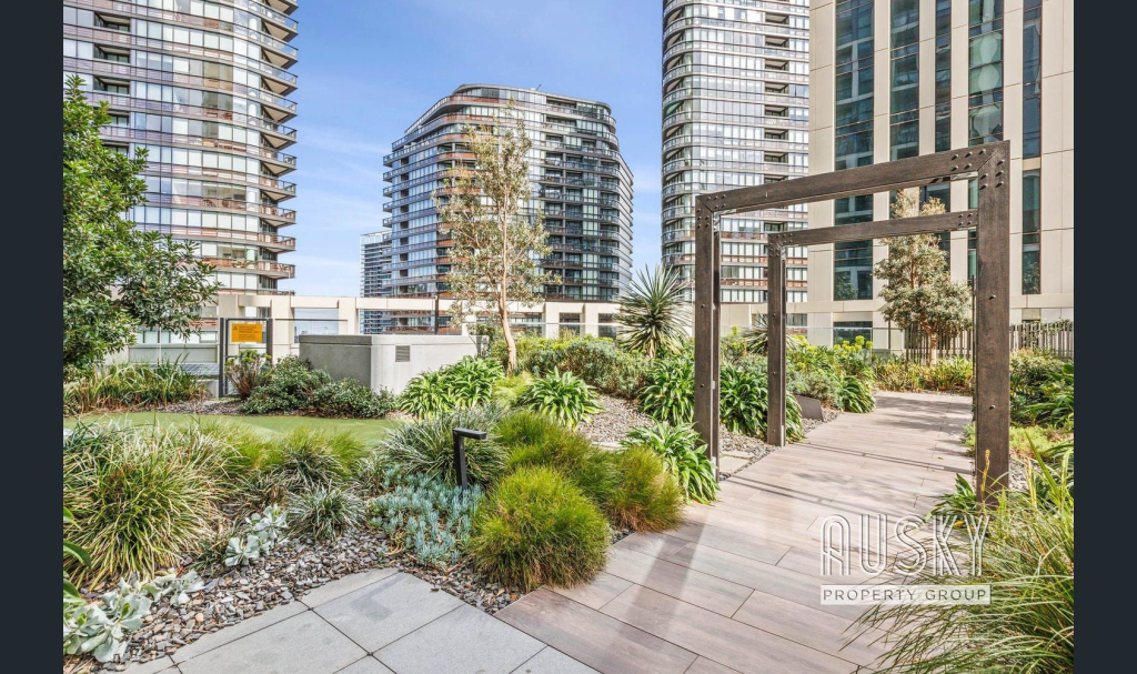 2211E/888 Collins Street, Docklands VIC 3008 — photo 2