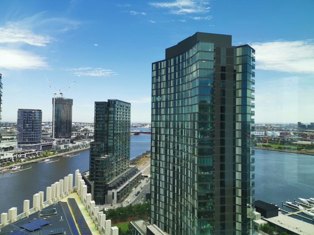 2211E/888 Collins Street, Docklands VIC 3008 — photo 3