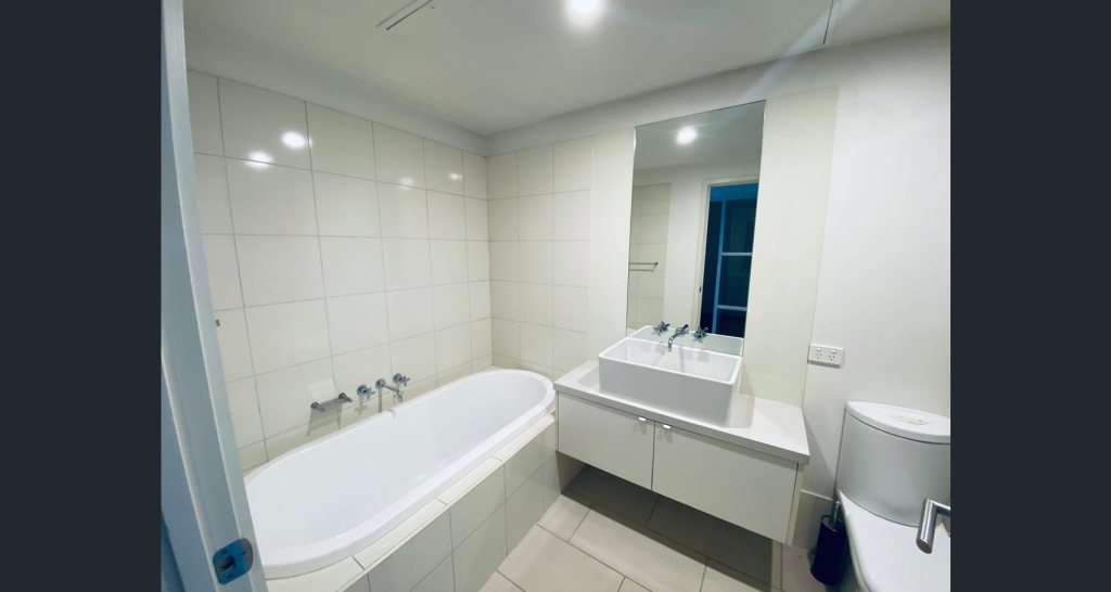1111/60 Siddeley Street, Docklands VIC 3008 — photo 5