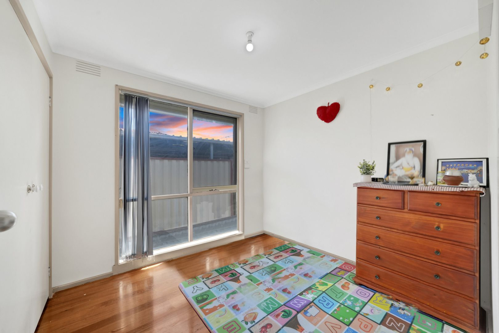 94 Main Road East, St Albans VIC 3021 — photo 7