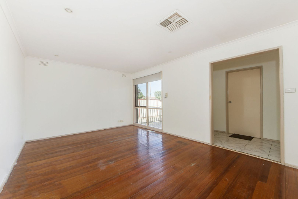 94 Main Road East, St Albans VIC 3021 — photo 13