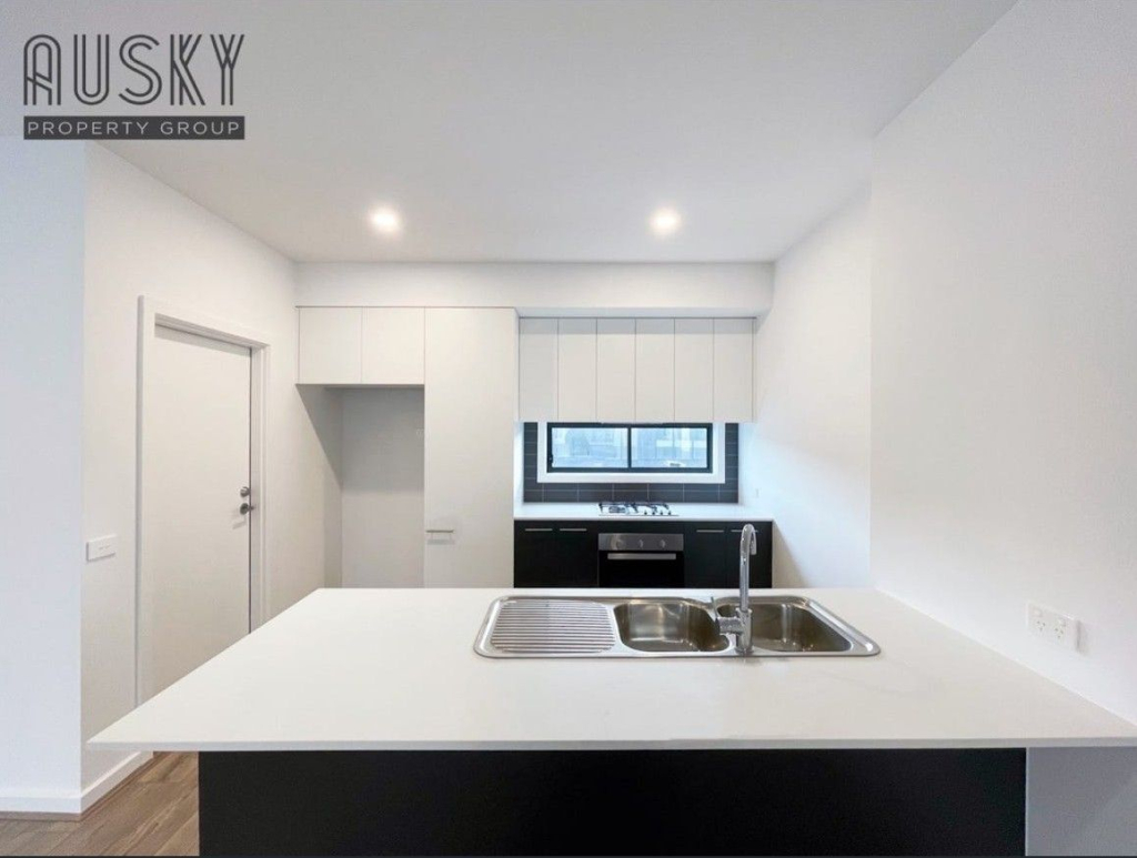 9 Kinsfolk Circuit, Doveton VIC 3177 — photo 11