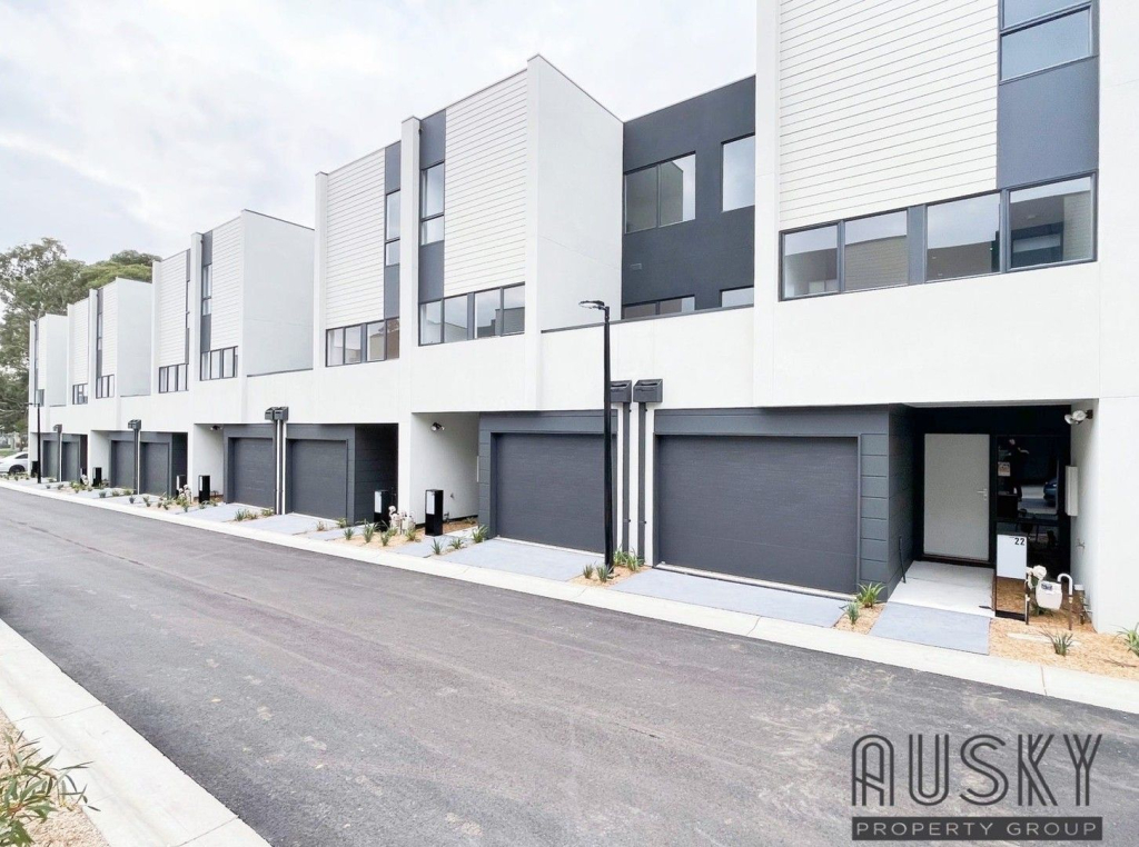 9 Kinsfolk Circuit, Doveton VIC 3177