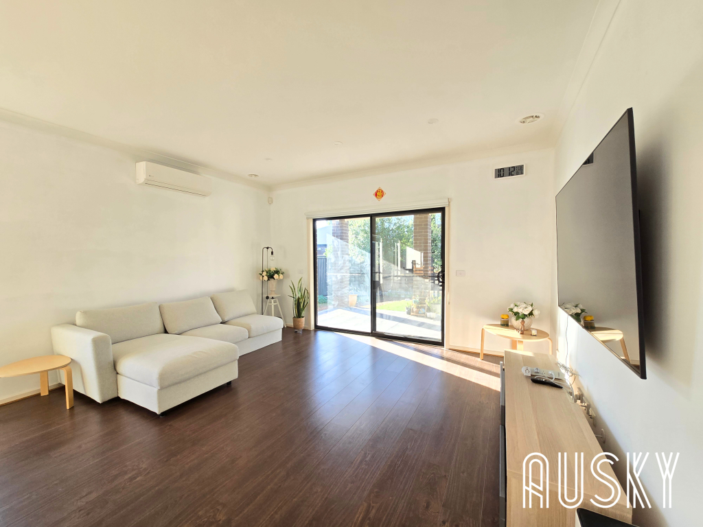 35 Terrene Terrace, Point Cook, VIC 3030 — photo 3