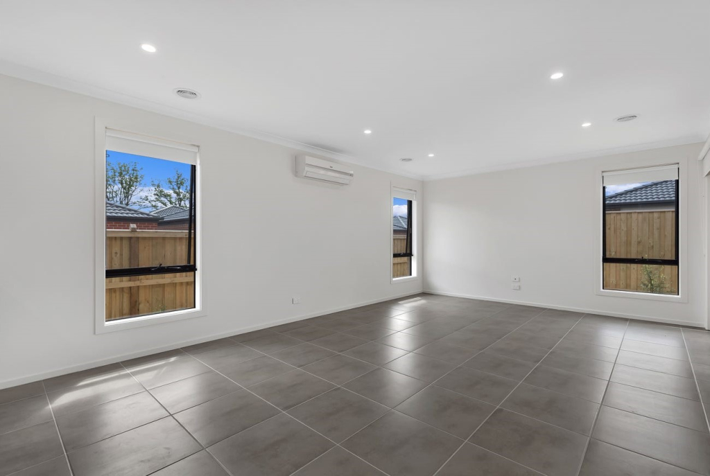 20 Taggerty Street, Werribee, VIC 3030 — photo 3