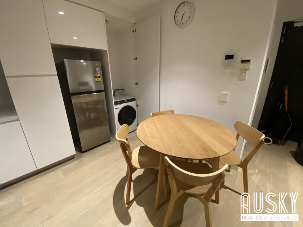 2205E/48 Balston Street, Southbank, VIC 3006 — photo 2