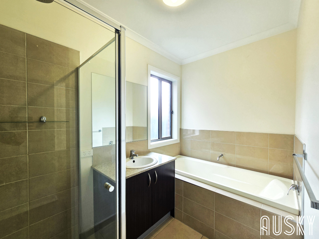 13 Legacy Drive, Truganina, VIC 3029 — photo 13