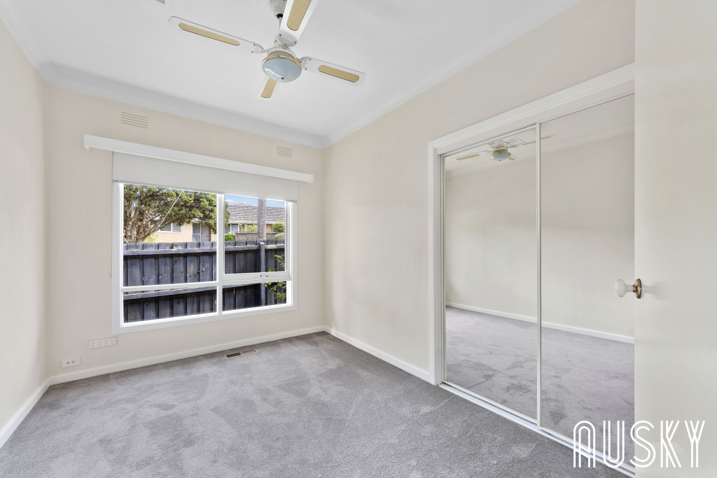 64 Greythorn Road, Balwyn North, VIC 3104 — photo 12