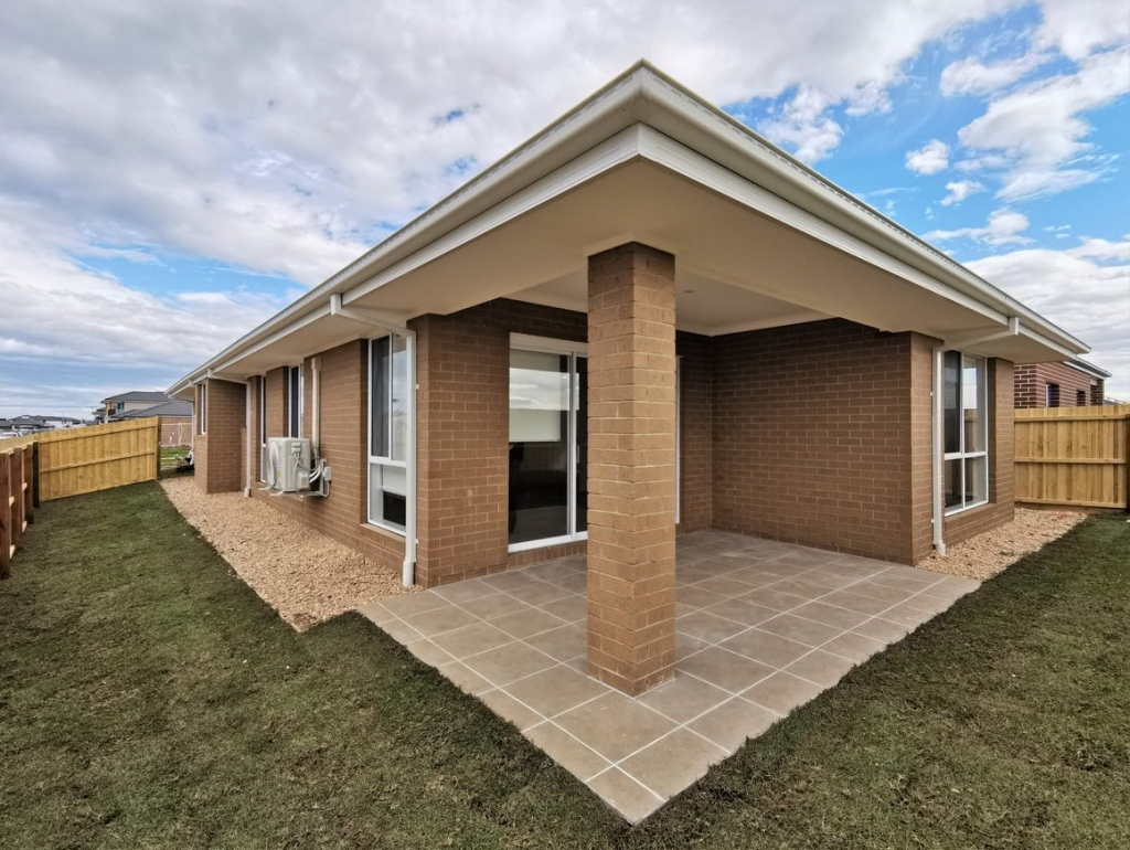 2 Broberg Street, Wyndham Vale, VIC 3024 — photo 14