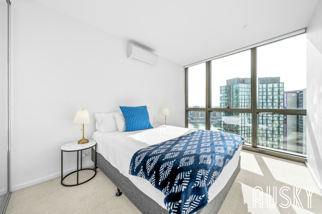 2503n/889 Collins Street, Docklands, VIC 3008 — photo 4