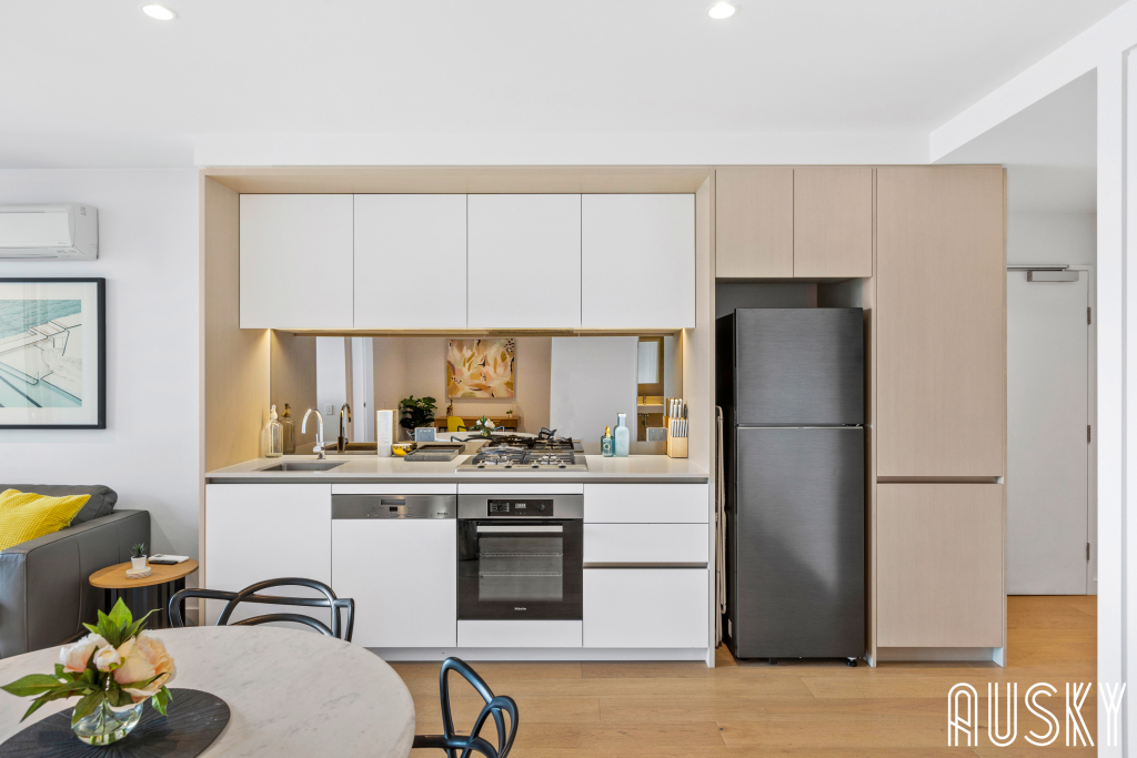 2107/628 Flinders Street, Docklands, VIC 3008 — photo 4