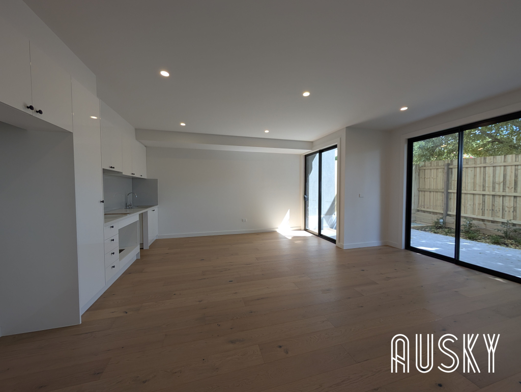 2 Saxon Street, Doncaster VIC 3108 — photo 7