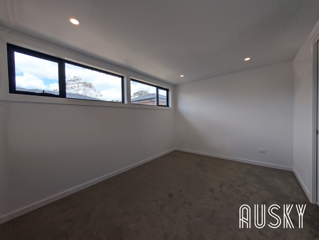 2 Saxon Street, Doncaster VIC 3108 — photo 8