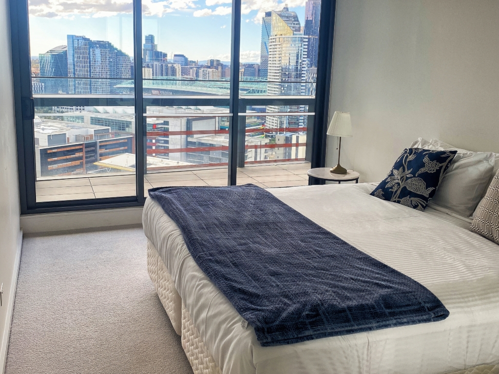 2304S/883 Collins Street, Docklands, VIC 3008 — photo 5