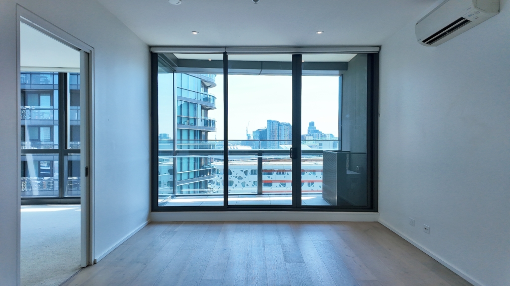 1509S/883 Collins Street, Docklands, VIC 3008 — photo 3