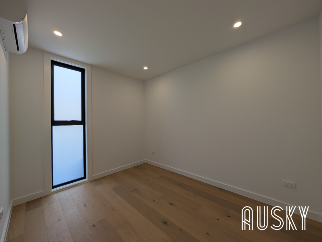 2 Saxon Street, Doncaster, VIC 3108 — photo 10