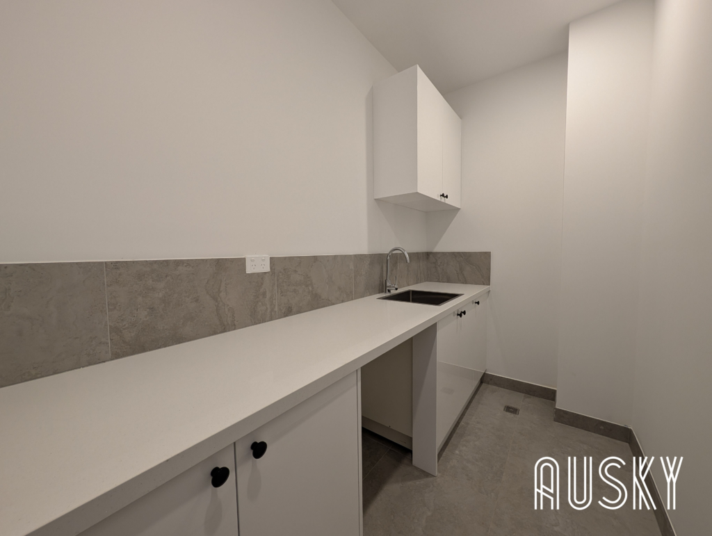 2 Saxon Street, Doncaster, VIC 3108 — photo 15