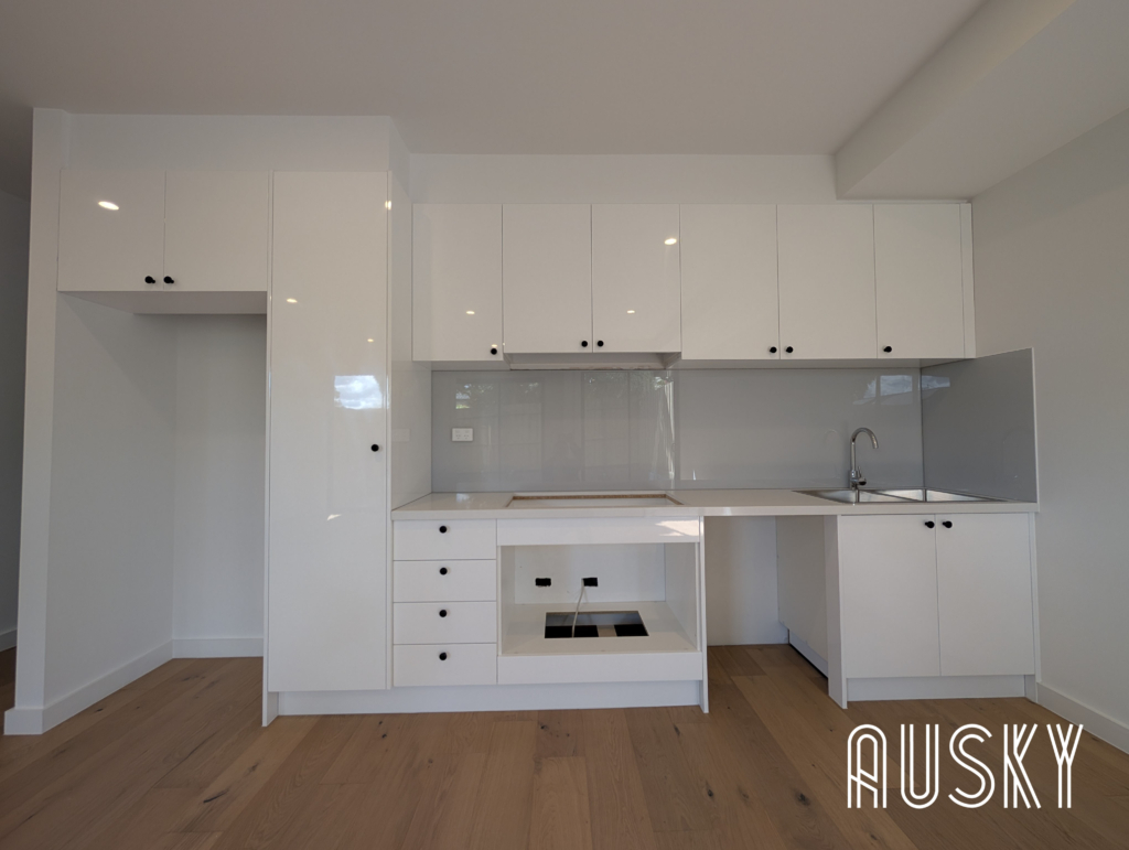 2 Saxon Street, Doncaster, VIC 3108 — photo 5