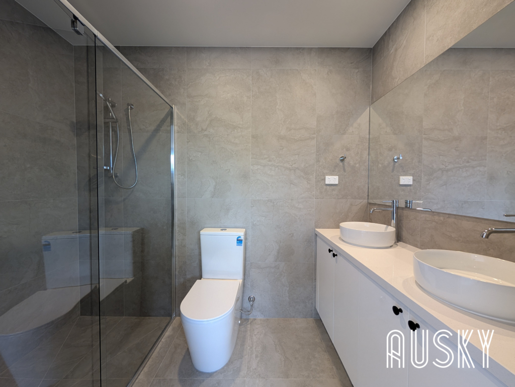 2 Saxon Street, Doncaster, VIC 3108 — photo 12