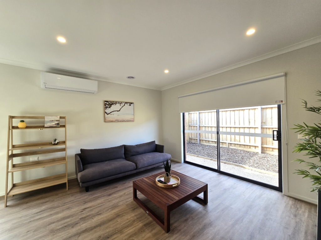 25 LEEWARD DRIVE, TARNEIT VIC 3029 — photo 3