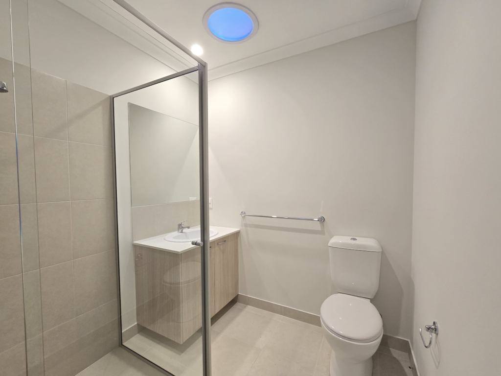 25 LEEWARD DRIVE, TARNEIT VIC 3029 — photo 9